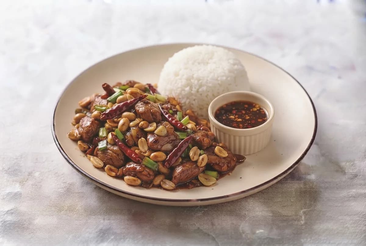 Kachní kousky Kung-pao s rýží